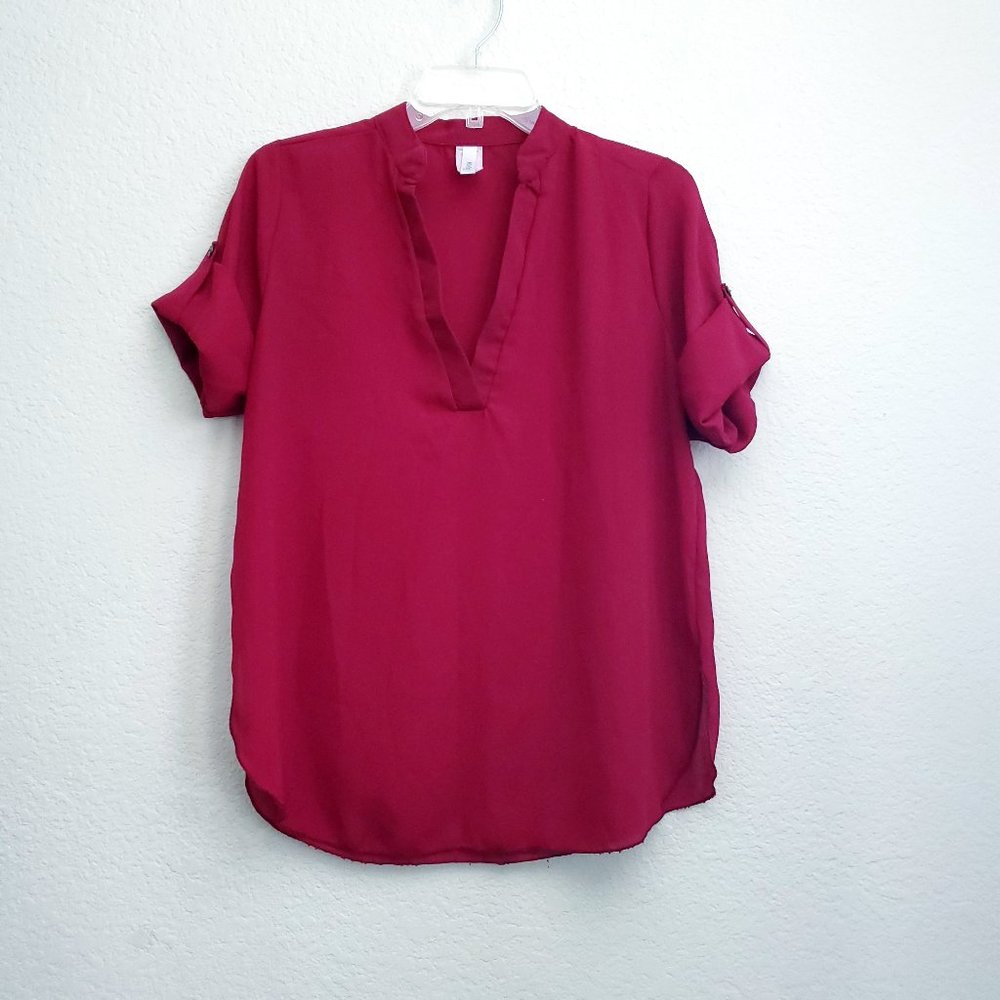 Red 3/4 sleeve blouse, V-neck